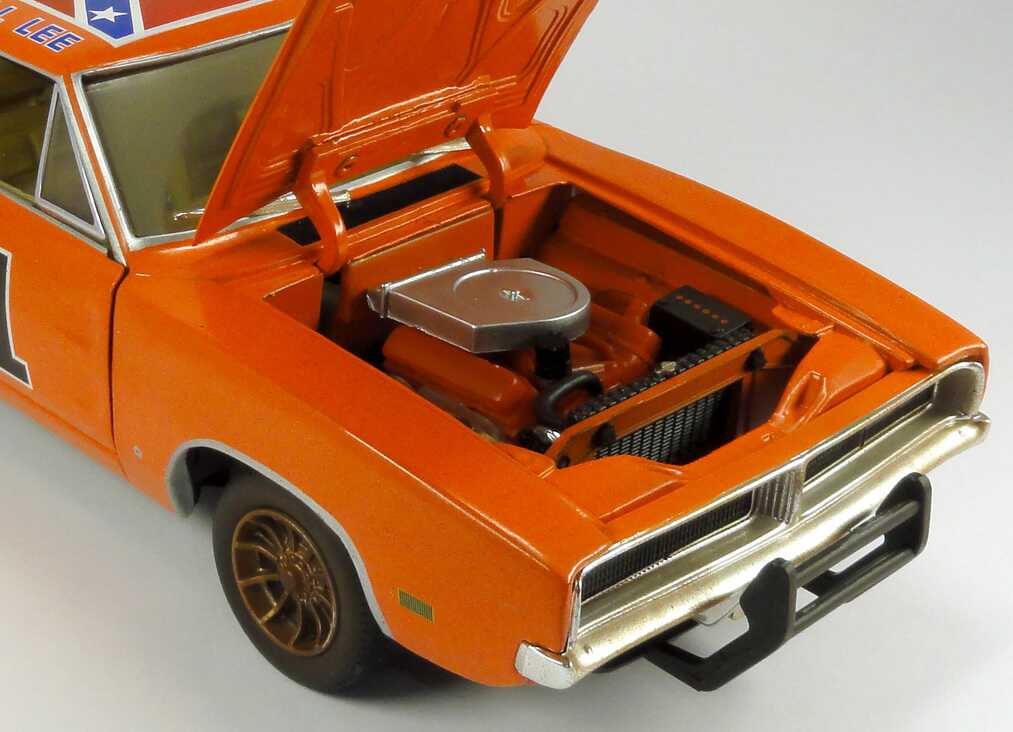 Foto 1:18 Dodge Charger 1969 General Lee (TV-Serie: The Dukes of Hazzard) verschmutzt Ertl 32485