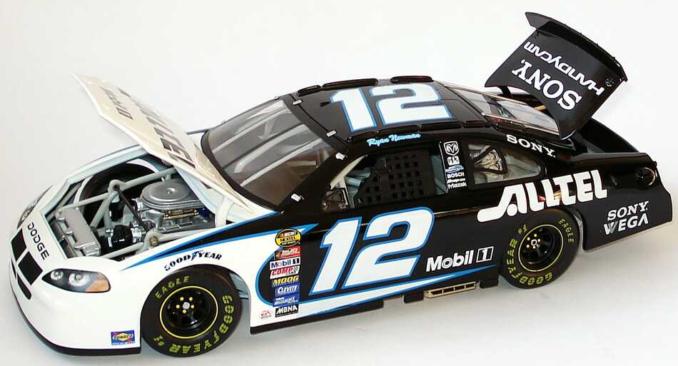 Foto 1:18 Dodge Intrepid NASCAR 2004 Penske Racing, Alltel Nr.12, Ryan Newman TeamCaliber RN4-W8-12AT