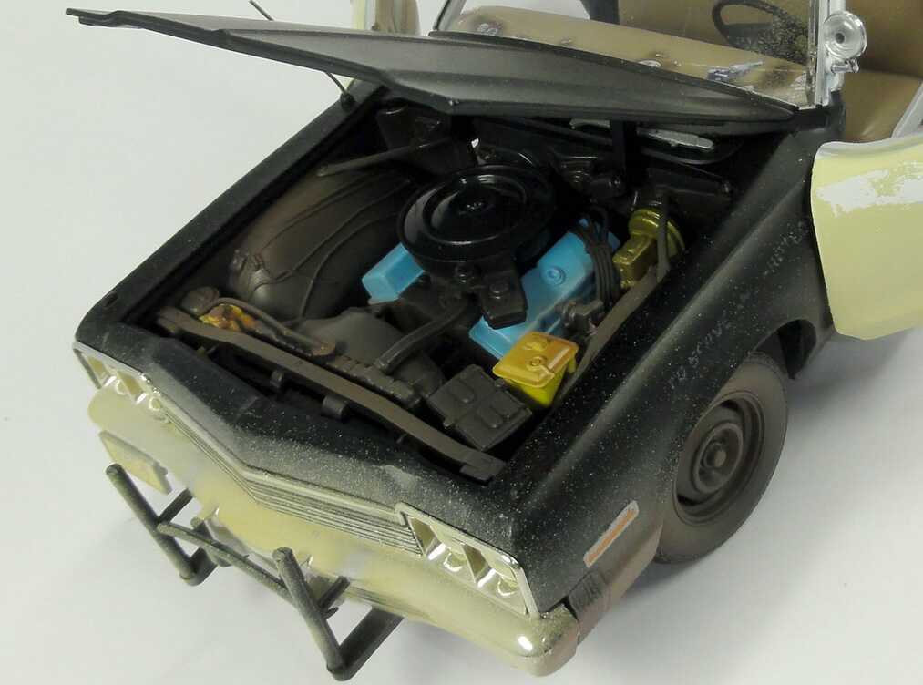 Foto 1:18 Dodge Monaco 1974 Police-Car Bluesmobile (TV-Movie: The Blues Brothers) Ertl 33855