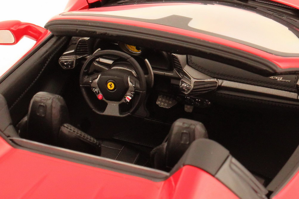 Foto 1:18 Ferrari 458 Spider rosso-corsa rot Elite W1177