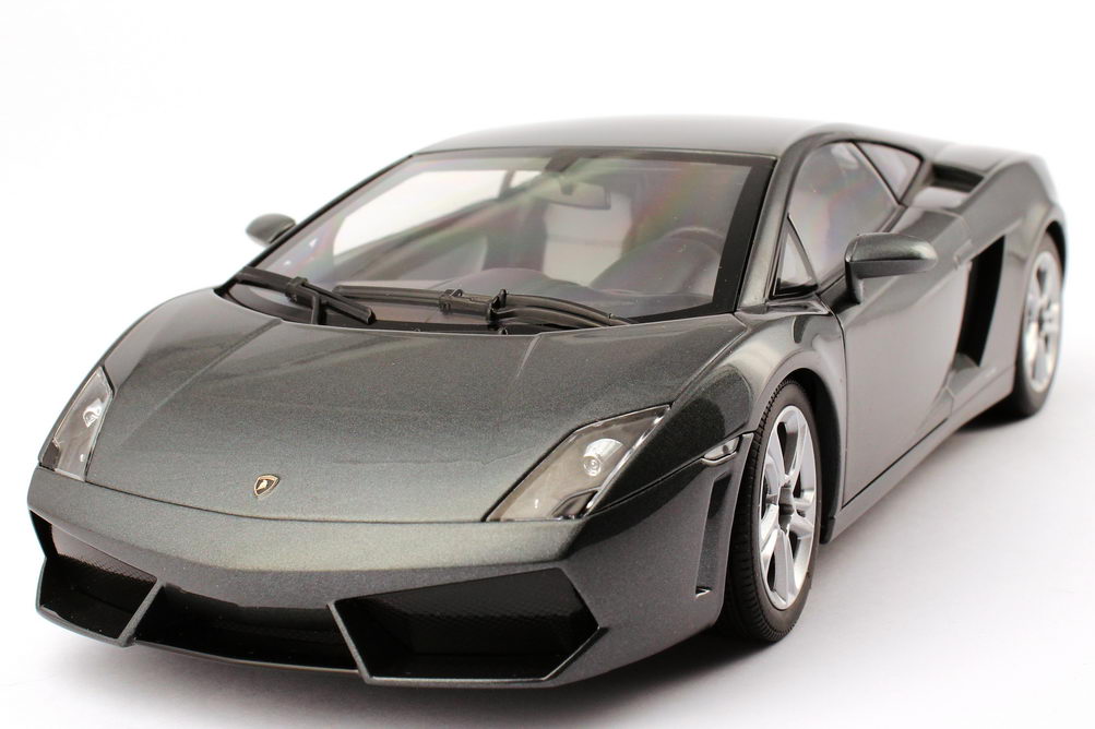 Foto 1:18 Lamborghini Gallardo LP 560-4 telesto-grey-met. Norev 187961