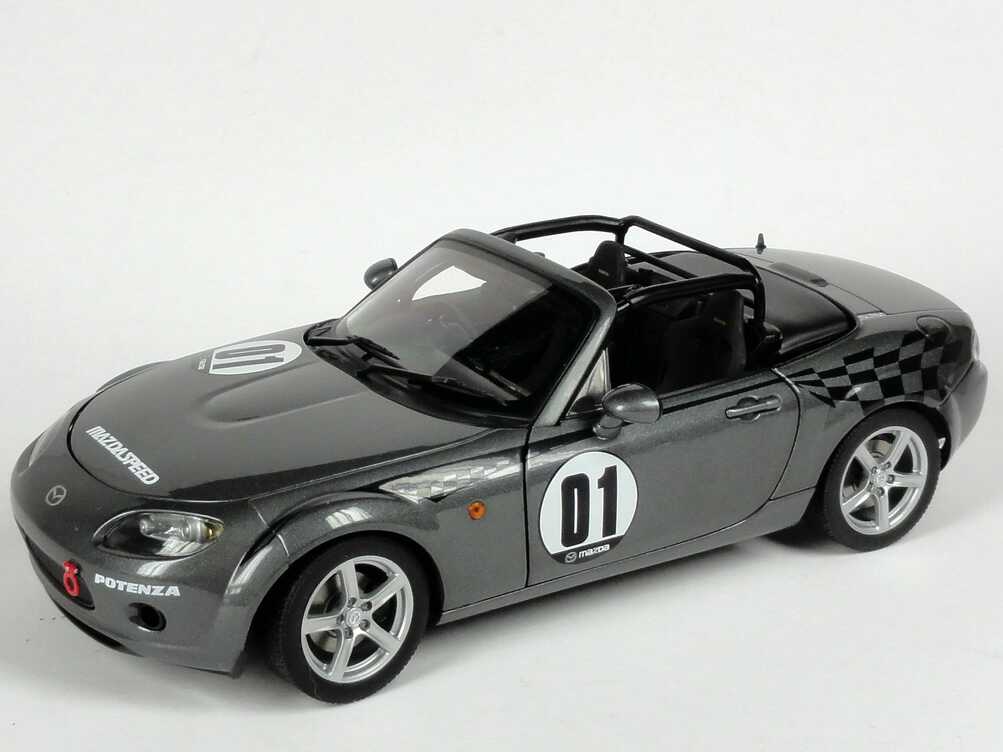 Verkaufe Mazda MX5 Roadster Autoart dunkelblau Modellauto 1:18, € 450,-  (8504 Preding) - willhaben