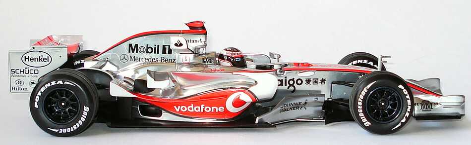 Foto 1:18 McLaren Mercedes MP 4-22 Formel 1 2007 Nr.1, Fernando Alonso Werbemodell Minichamps B66962285