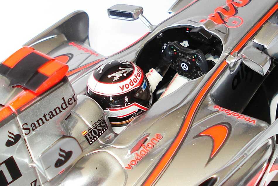 Foto 1:18 McLaren Mercedes MP 4-22 Formel 1 2007 Nr.1, Fernando Alonso Werbemodell Minichamps B66962285