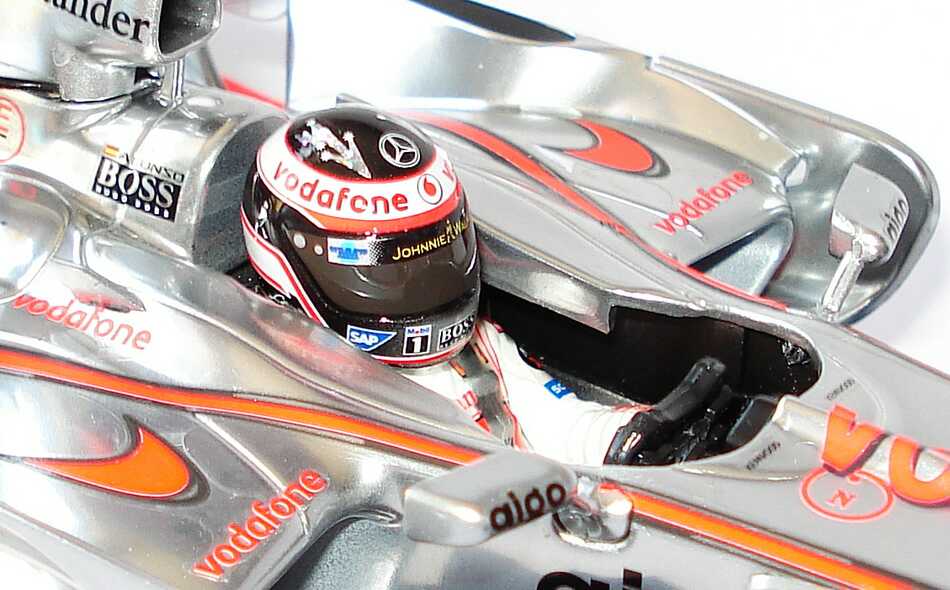 Foto 1:18 McLaren Mercedes MP 4-22 Formel 1 2007 Nr.1, Fernando Alonso Werbemodell Minichamps B66962285