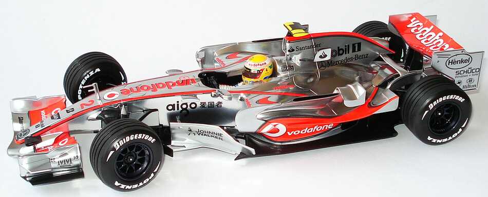Foto 1:18 McLaren Mercedes MP 4-22 Formel 1 2007 Nr.1, Lewis Hamilton Werbemodell Minichamps B66962286