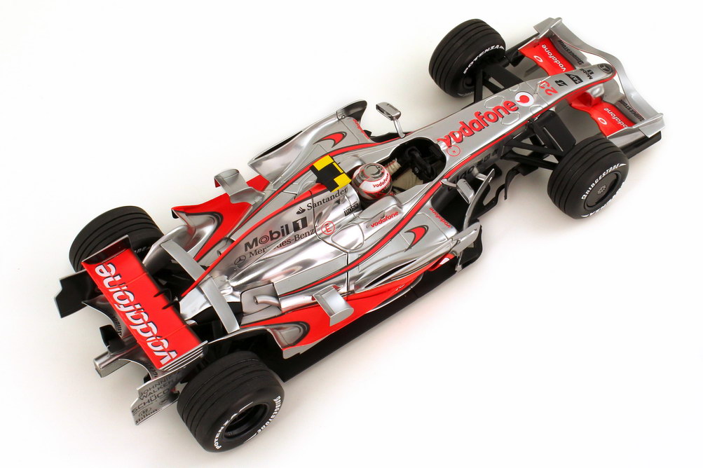 Foto 1:18 McLaren Mercedes MP 4-23 Formel 1 2008 Vodafone Nr.23, Heikki Kovalainen Werbemodell Minichamps B66962425