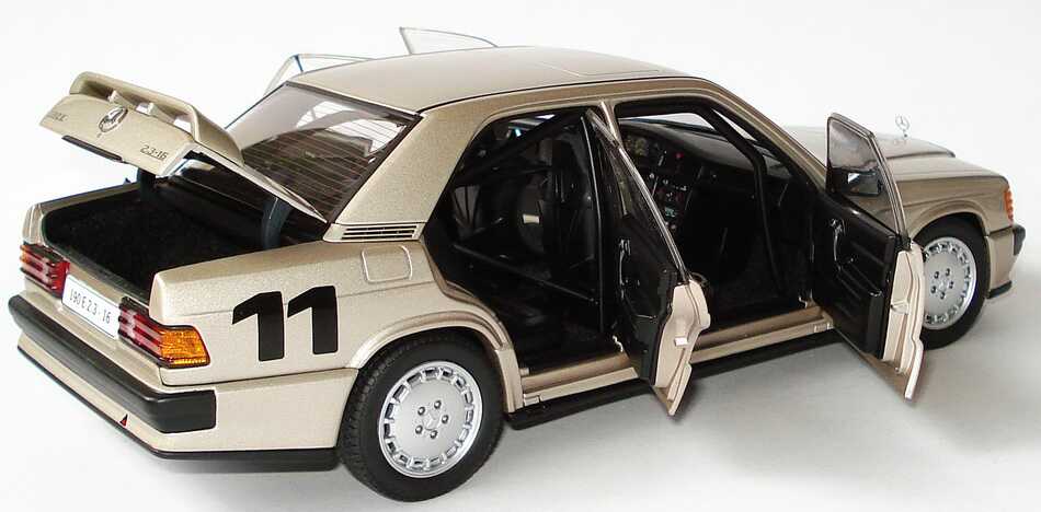 Foto 1:18 Mercedes-Benz 190E 2.3-16 campagner-met. Nürburgring 1984 Nr.11, Senna (Siegerfahrzeug) AUTOart 88432