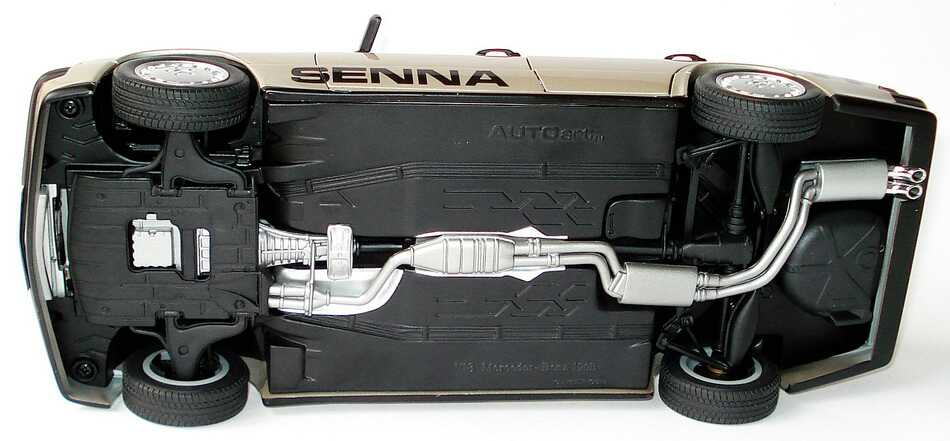 Foto 1:18 Mercedes-Benz 190E 2.3-16 campagner-met. Nürburgring 1984 Nr.11, Senna (Siegerfahrzeug) AUTOart 88432
