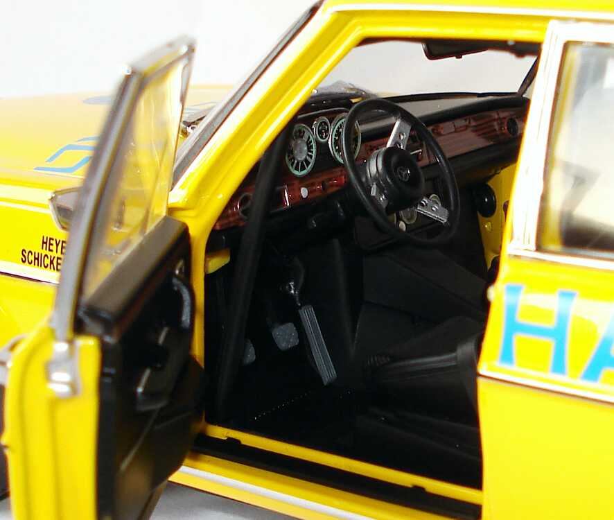 Foto 1:18 Mercedes-Benz 300SEL 6.8 AMG (W108) Hannen Alt Nr.38, Heyer / Schickentanz (Hockenheim AvD-MHSTC Saison Finale 1971) Werbemodell Minichamps B66040582