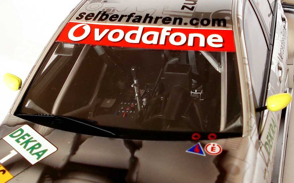 Foto 1:18 Mercedes-Benz C-Klasse (W204) DTM 2007 Original Teile Nr.1, Bernd Schneider Werbemodell AUTOart B66962296