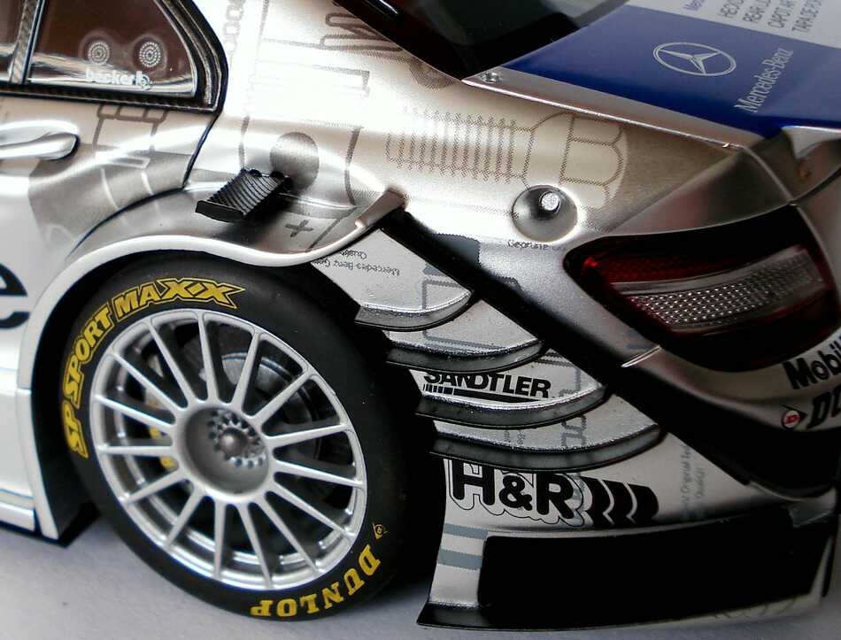 Foto 1:18 Mercedes-Benz C-Klasse (W204) DTM 2007 Original Teile Nr.1, Bernd Schneider Werbemodell AUTOart B66962296