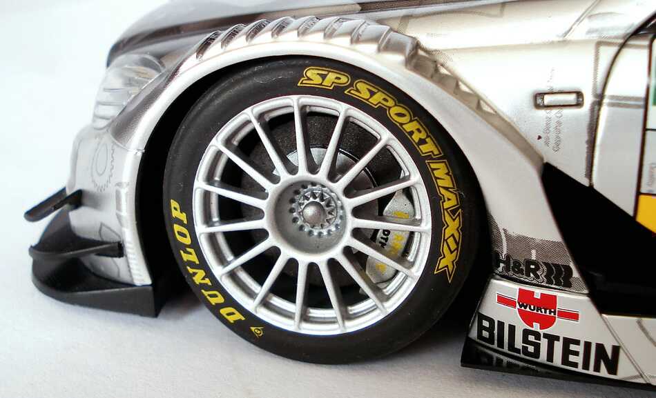 Foto 1:18 Mercedes-Benz C-Klasse (W204) DTM 2007 Original Teile Nr.1, Bernd Schneider Werbemodell AUTOart B66962296