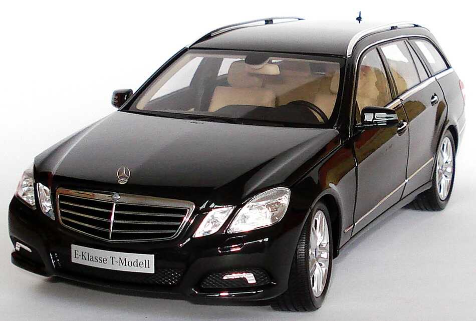 Mercedes-Benz E-Klasse T-Modell★1/18 1/18 Mercedes-Benz Mercedes E-Class E-Klasse E300 S213 T