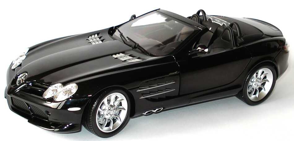 Foto 1:18 Mercedes-Benz SLR McLaren Roadster (R199) crystal galaxit schwarz Werbemodell Minichamps B66961004