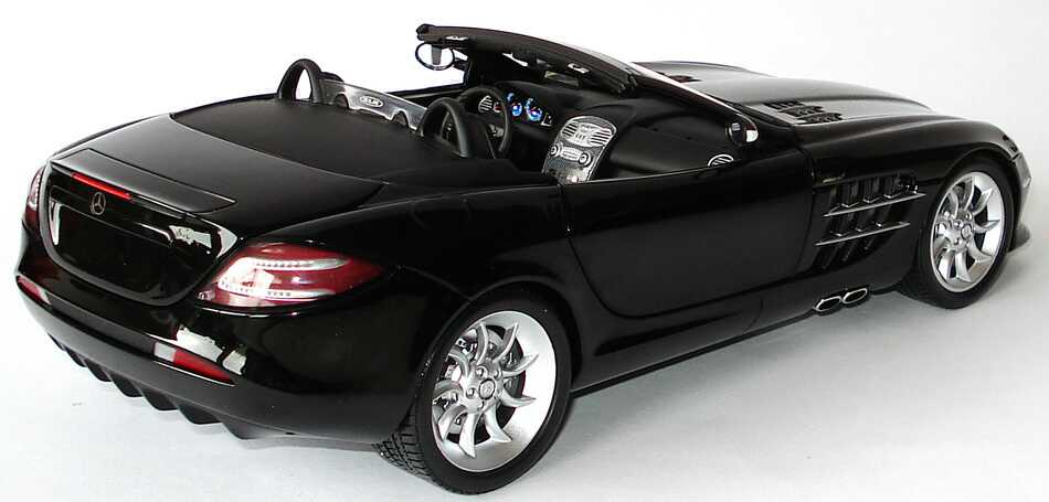 Foto 1:18 Mercedes-Benz SLR McLaren Roadster (R199) crystal galaxit schwarz Werbemodell Minichamps B66961004