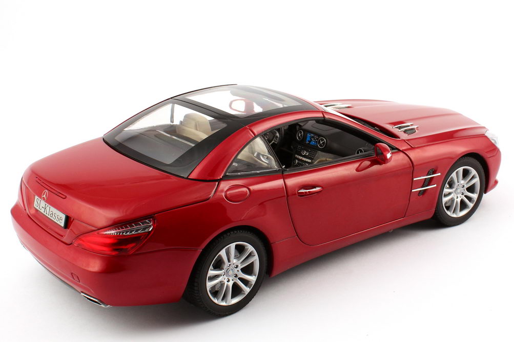 Foto 1:18 Mercedes-Benz SL-Klasse 2012 (R231) saphir-rot-met. Werbemodell Norev B66960108