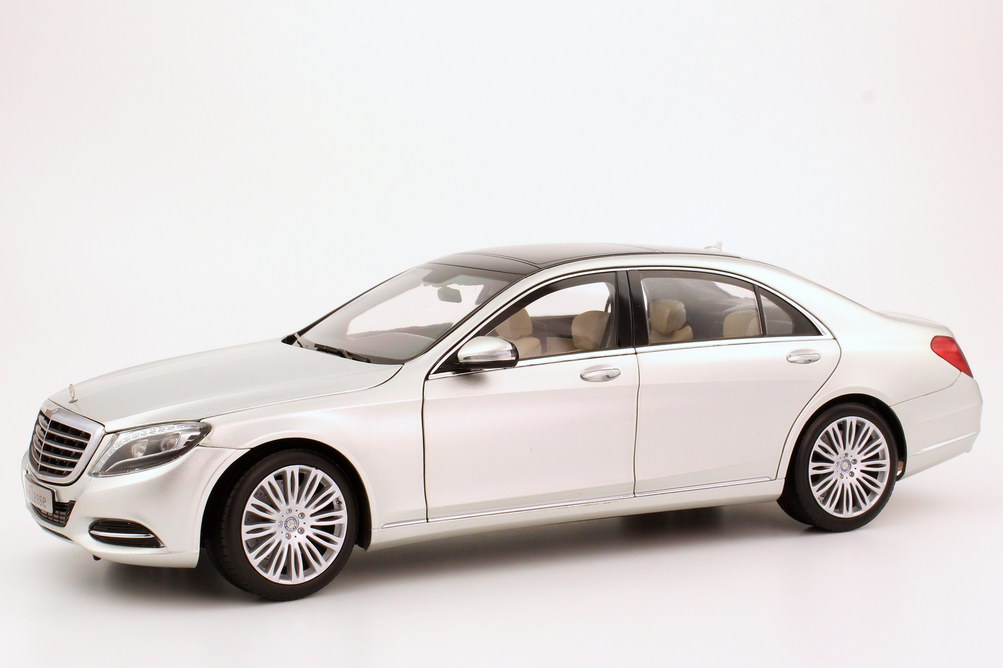 Foto 1:18 Mercedes-Benz S-Klasse 2013 Langversion (V222) iridium-silber-met. Werbemodell Norev B66960158