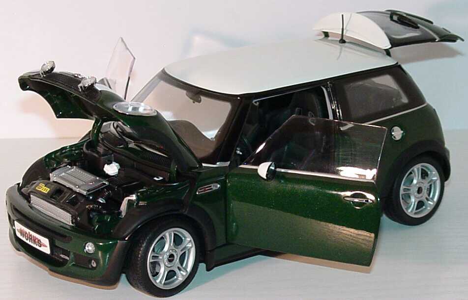 Foto 1:18 New Mini Cooper S John Cooper Works racinggreen/weiß Kyosho 08558G