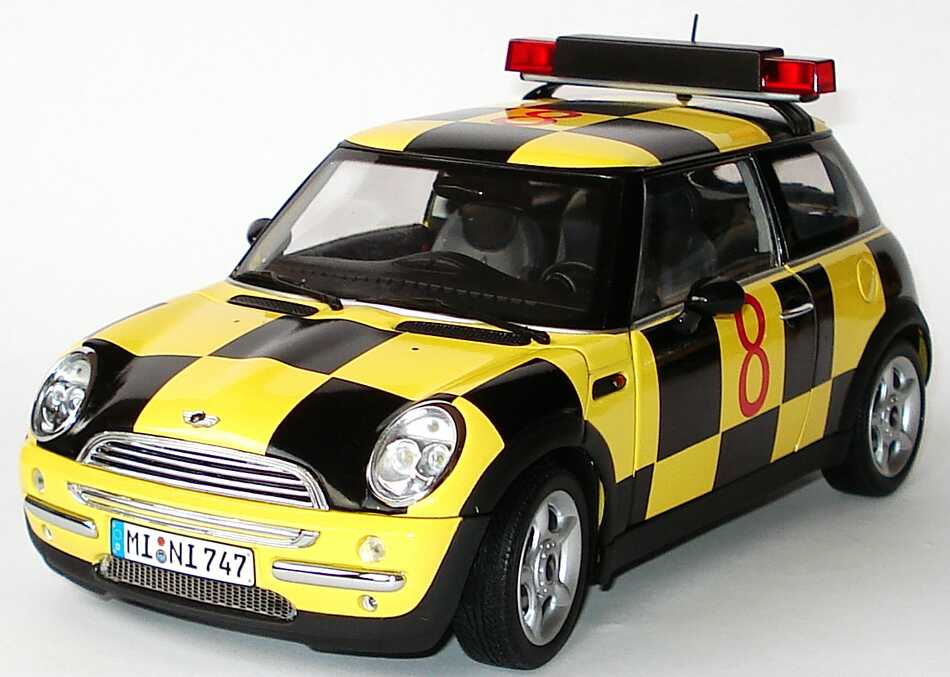 Foto 1:18 New Mini One Follow Me Flughafen Düsseldorf Werbemodell Kyosho 80430146615