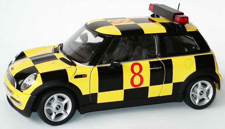 Foto 1:18 New Mini One Follow Me Flughafen Düsseldorf Werbemodell Kyosho 80430146615