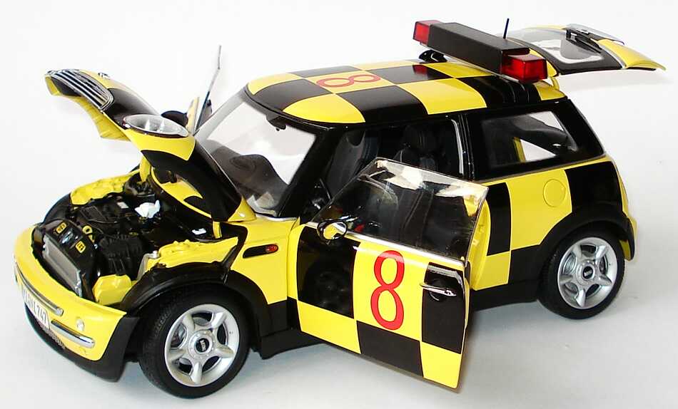 Foto 1:18 New Mini One Follow Me Flughafen Düsseldorf Werbemodell Kyosho 80430146615