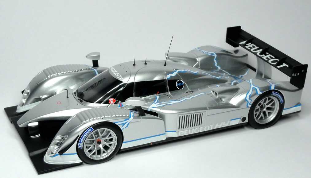 Foto 1:18 Peugeot 908 HY / 908 HDi FAP Hybrid (Präsentation Salon de Paris 2008) Norev 184805