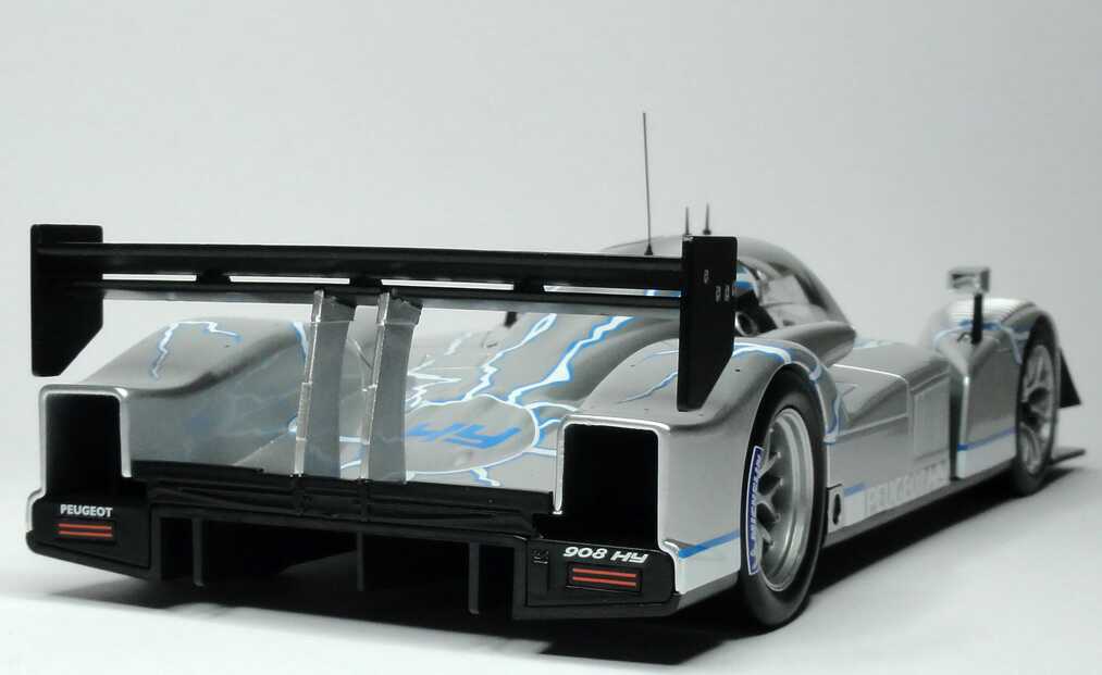 Foto 1:18 Peugeot 908 HY / 908 HDi FAP Hybrid (Präsentation Salon de Paris 2008) Norev 184805