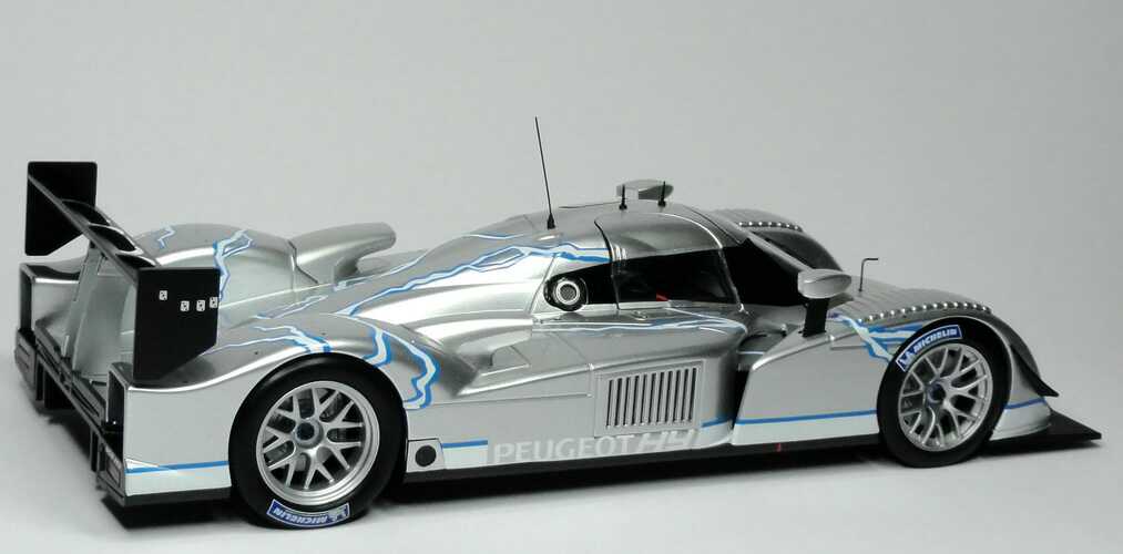 Foto 1:18 Peugeot 908 HY / 908 HDi FAP Hybrid (Präsentation Salon de Paris 2008) Norev 184805