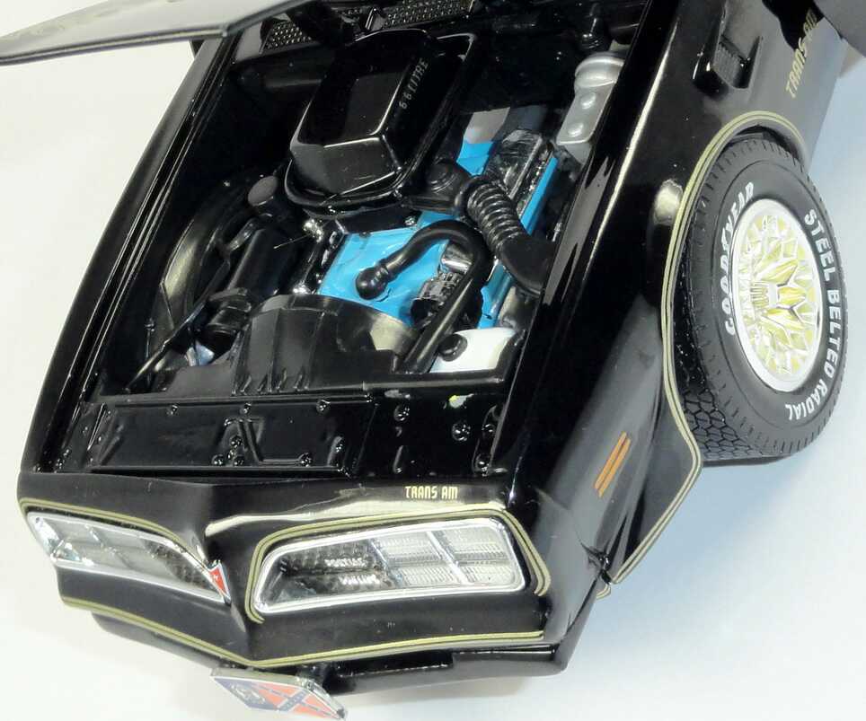 Foto 1:18 Pontiac Firebird Trans Am (1977) schwarz/gold (Reel Rides, Movie: Smokey and the Bandit) Ertl 33121