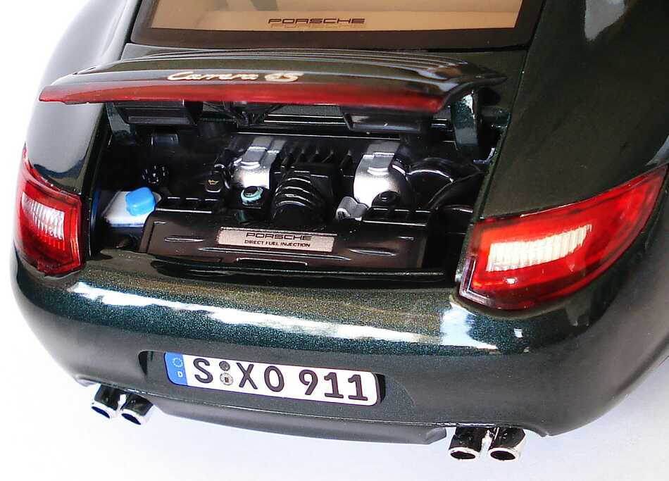 Foto 1:18 Porsche 911 Carrera 4S (997, Modell 2009) racinggreen-met. Werbemodell Norev WAP02101218