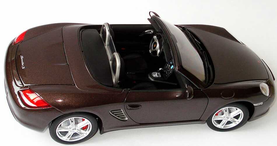 Foto 1:18 Porsche Boxster S (987, Modell 2009) macadamia-met. Werbemodell Norev WAP02100519
