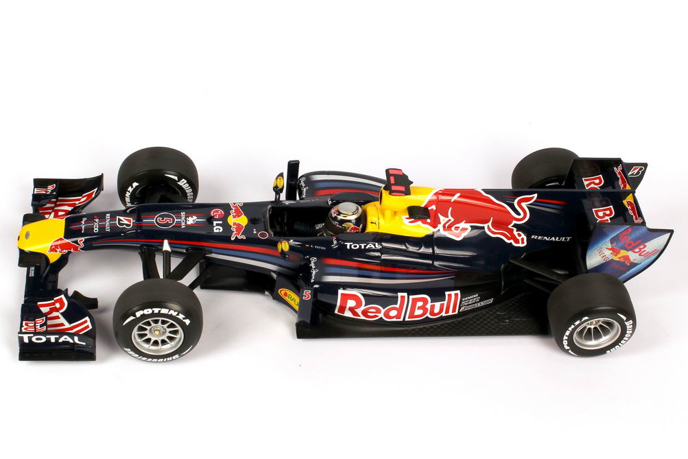 Foto 1:18 Red Bull Racing Renault RB6 Formel 1 2010 Nr.5, Sebastian Vettel Minichamps 110100005