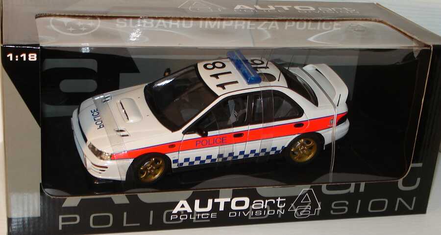 Foto 1:18 Subaru Impreza Police, 118 016 AUTOart 78651