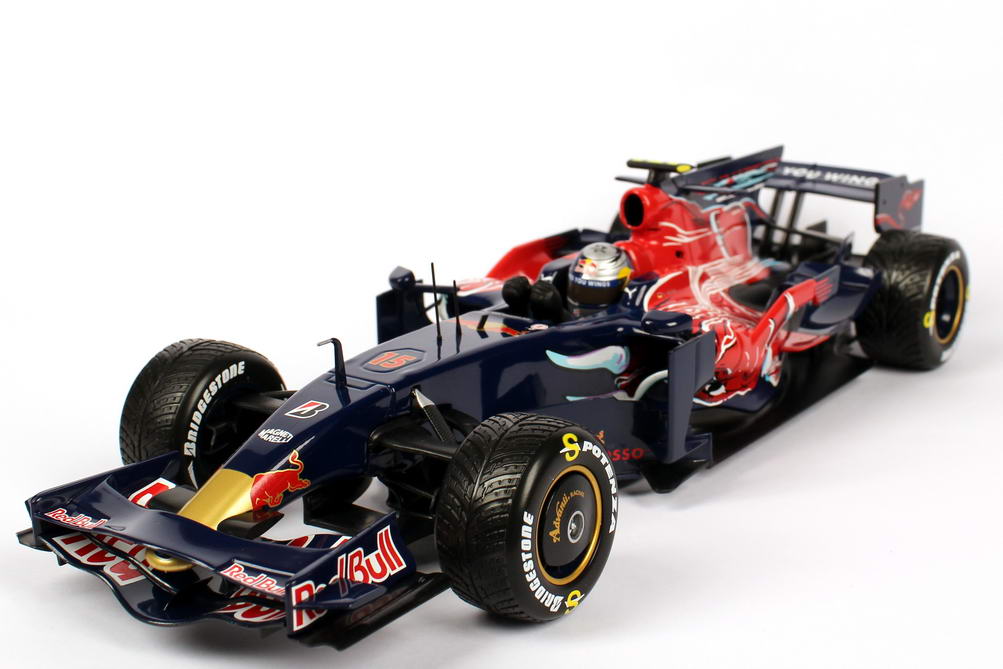 Foto 1:18 Toro Rosso STR3 Formel 1 2008 Red Bull Nr.15, Sebastian Vettel (Sieger Monza, GP Italien) Minichamps 150080015