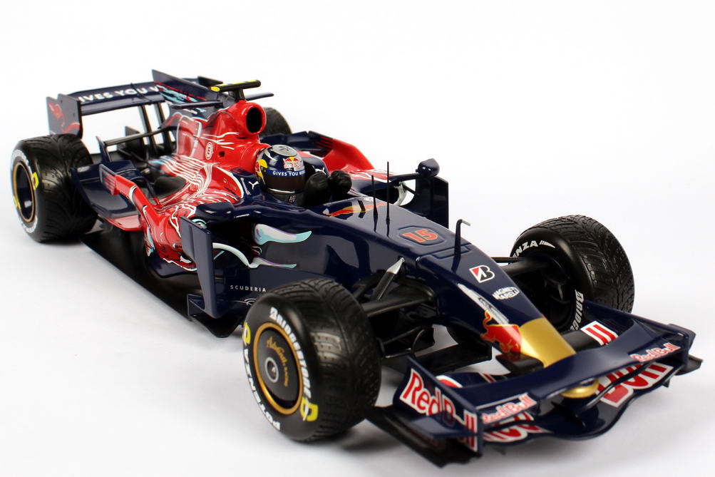 Foto 1:18 Toro Rosso STR3 Formel 1 2008 Red Bull Nr.15, Sebastian Vettel (Sieger Monza, GP Italien) Minichamps 150080015