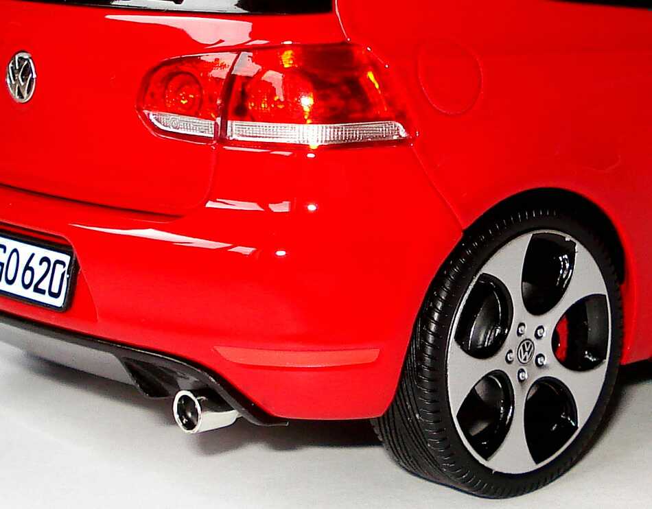 Foto 1:18 VW Golf VI GTI 3türig tornadorot Werbemodell Norev 5K3099302Y3D