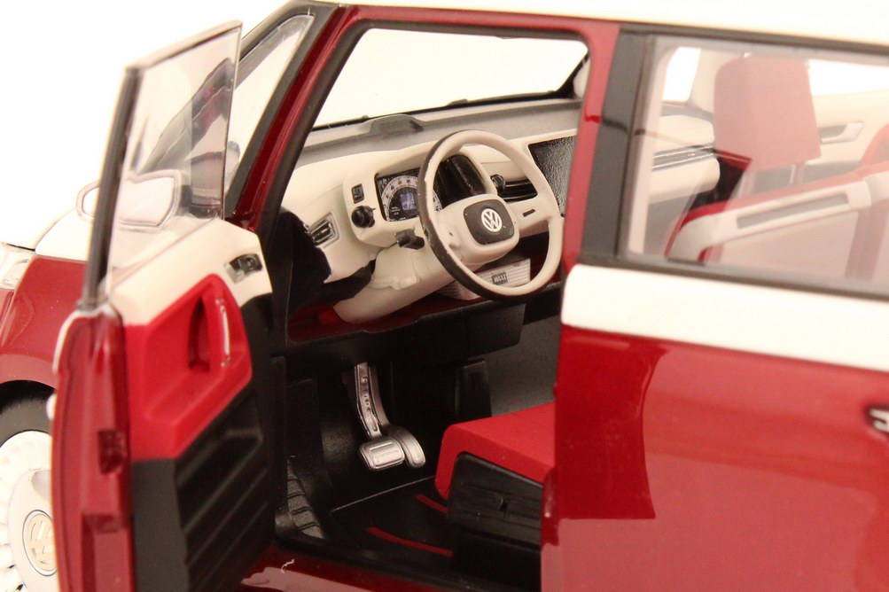Foto 1:18 VW New Bulli concept rot-met./weiß-met. (Genfer Autosalon 2011)  Werbemodell Norev 7E9099302BL9