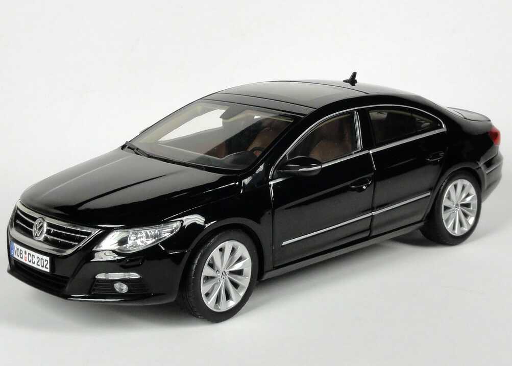 Foto 1:18 VW Passat CC Coupé 2008 deepblack-perleffekt, schwarze Verpackung Werbemodell Norev 3C8099302041