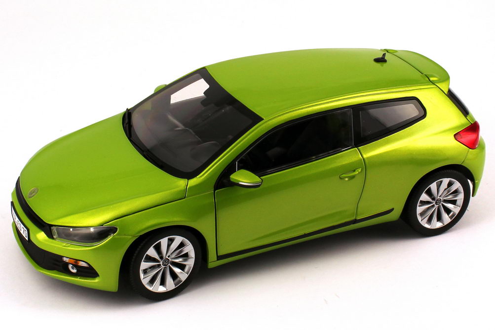 Foto 1:18 VW Scirocco III 2.0 TSI vipern-grün-met. Werbemodell Norev 1k8099302AR6T