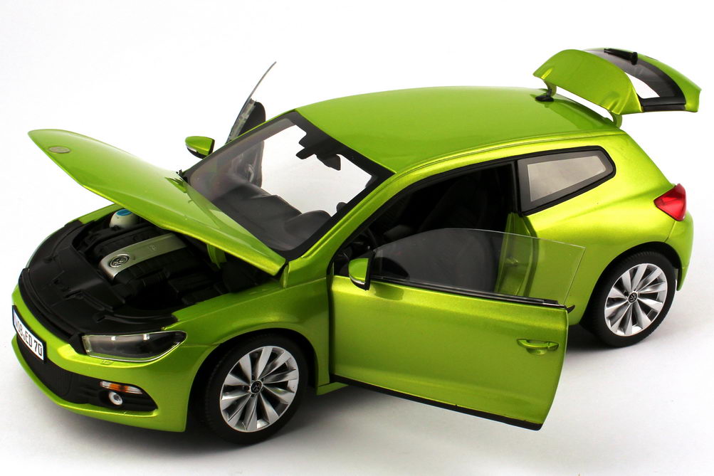 Foto 1:18 VW Scirocco III 2.0 TSI vipern-grün-met. Werbemodell Norev 1k8099302AR6T