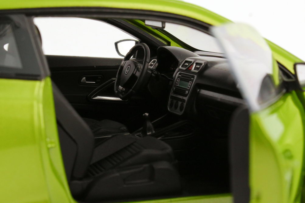 Foto 1:18 VW Scirocco III 2.0 TSI vipern-grün-met. Werbemodell Norev 1k8099302AR6T