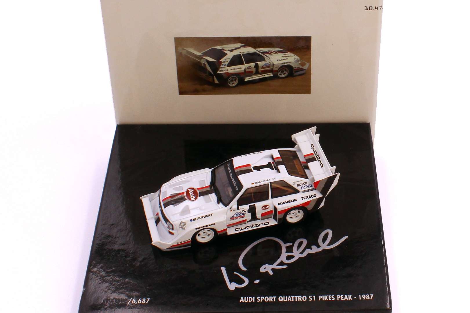Foto 1:43 Audi Sport quattro S1 Pikes Peak 1987 Nr.1 Walter Röhrl - Autogramm - Minichamps 436871201