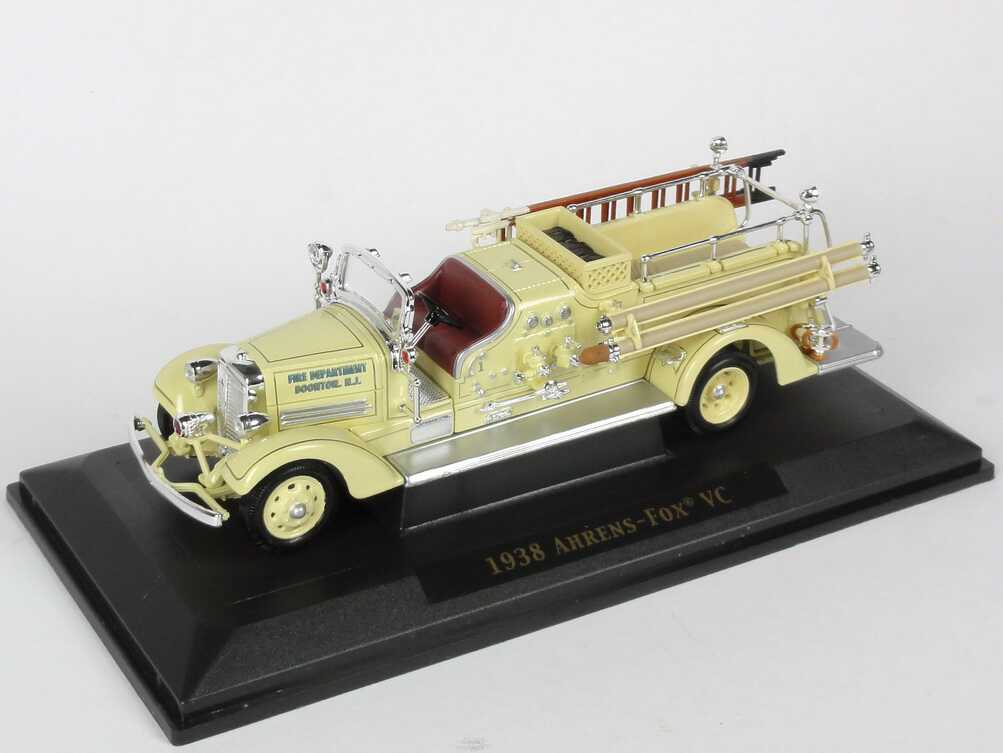 Foto 1:43 Ahrens-Fox VC (1938) Fire Engine Fire Department Boonton, Maxfield Yat Ming 43003