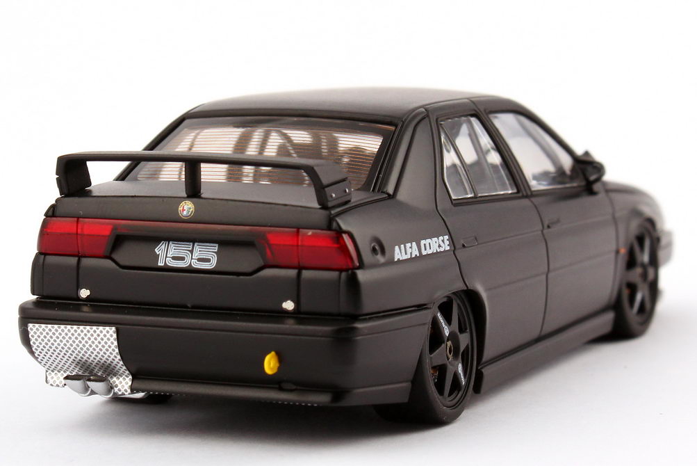 Foto 1:43 Alfa Romeo 155 TS Silverstone Plain Body schwarz matt hpi-racing 8128