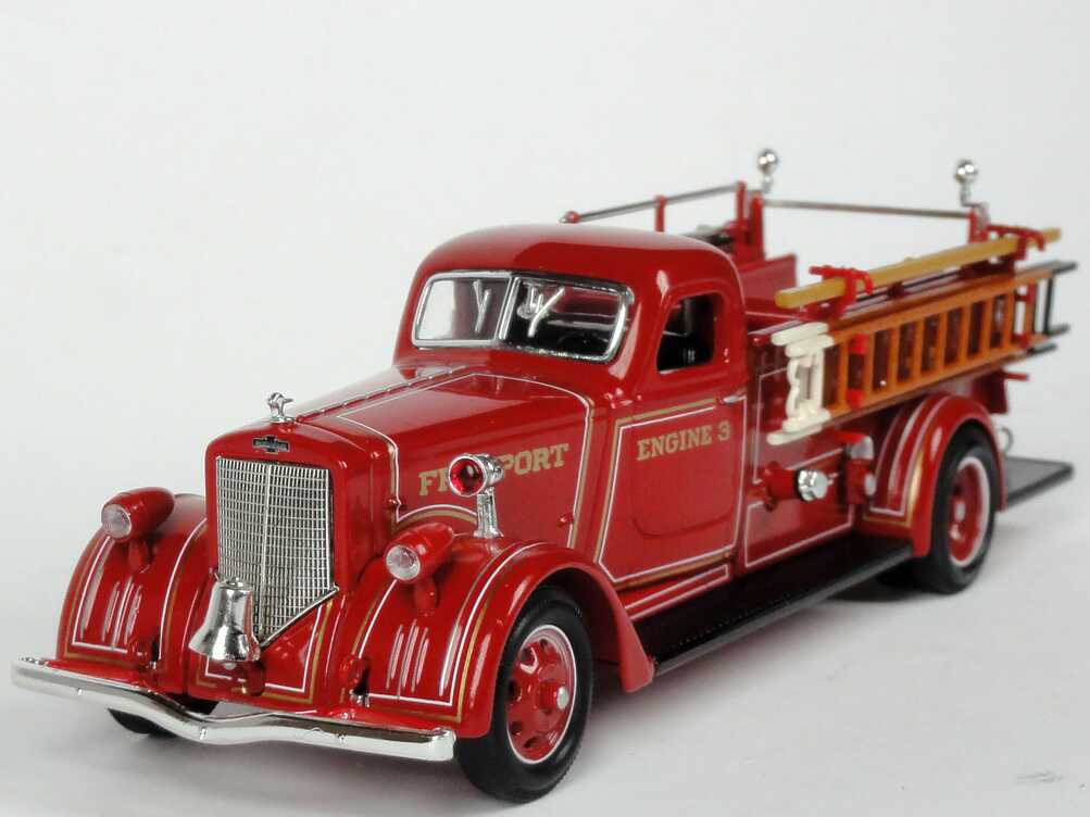 Foto 1:43 American LaFrance B-550RC Fire Engine (1939) Freeport, Engine 3 Yat Ming 43007