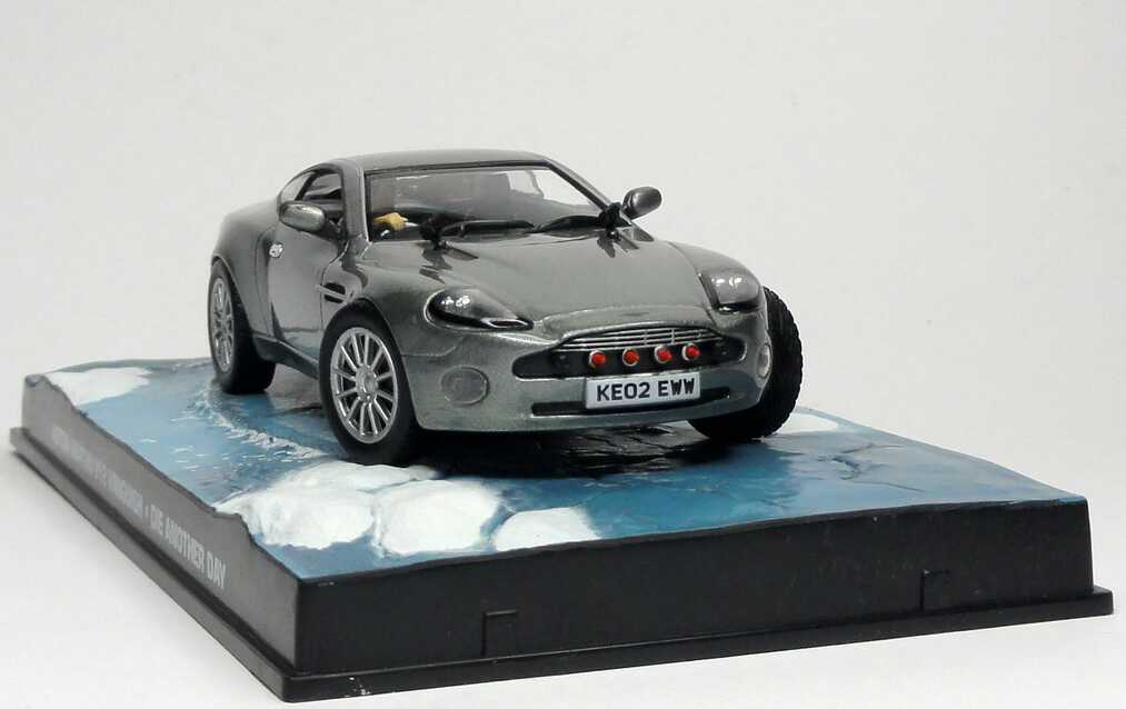 Foto 1:43 Aston Martin V12 Vanquish grau-met. James Bond 007 - Die Another Day - Stirb An Einem Anderen Tag De Agostini