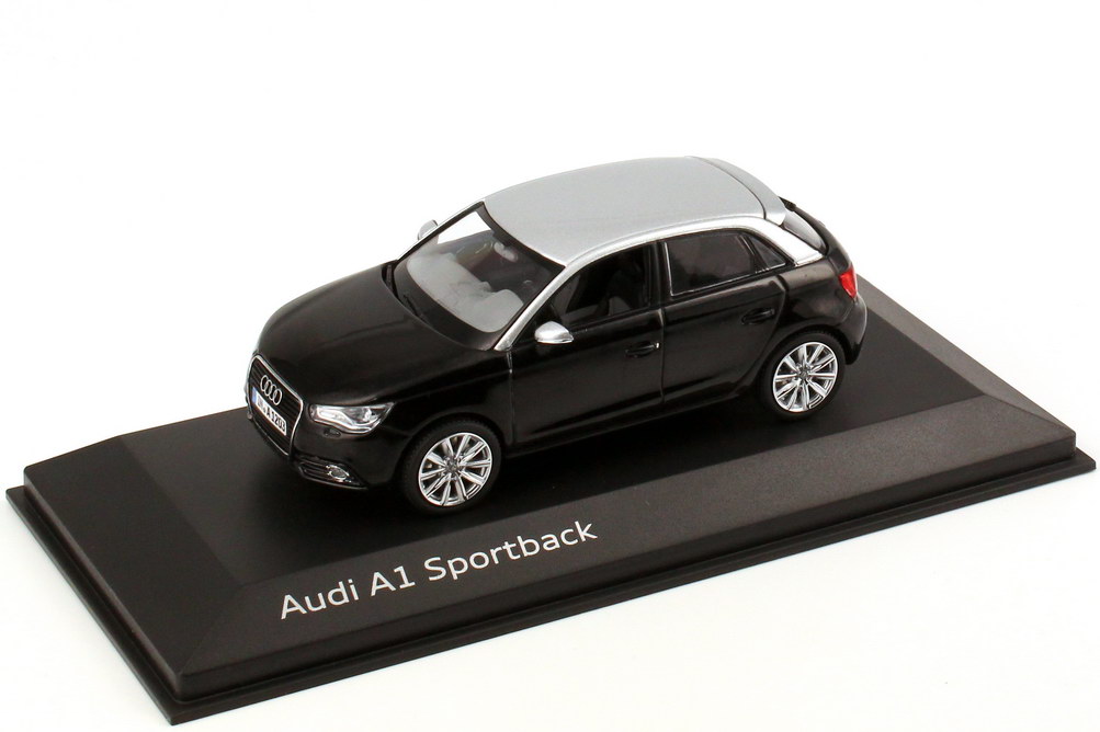 Shop für gebrauchte Modellautos - Audi A1 mit Audi Original  Zubehör schwarz