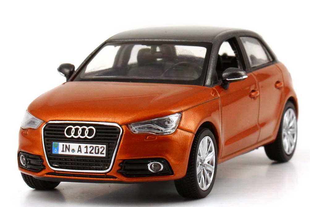 Foto 1:43 Audi A1 Sportback samoa-orange-met. / daytona-grau-met. Werbemodell Kyosho 5011201023