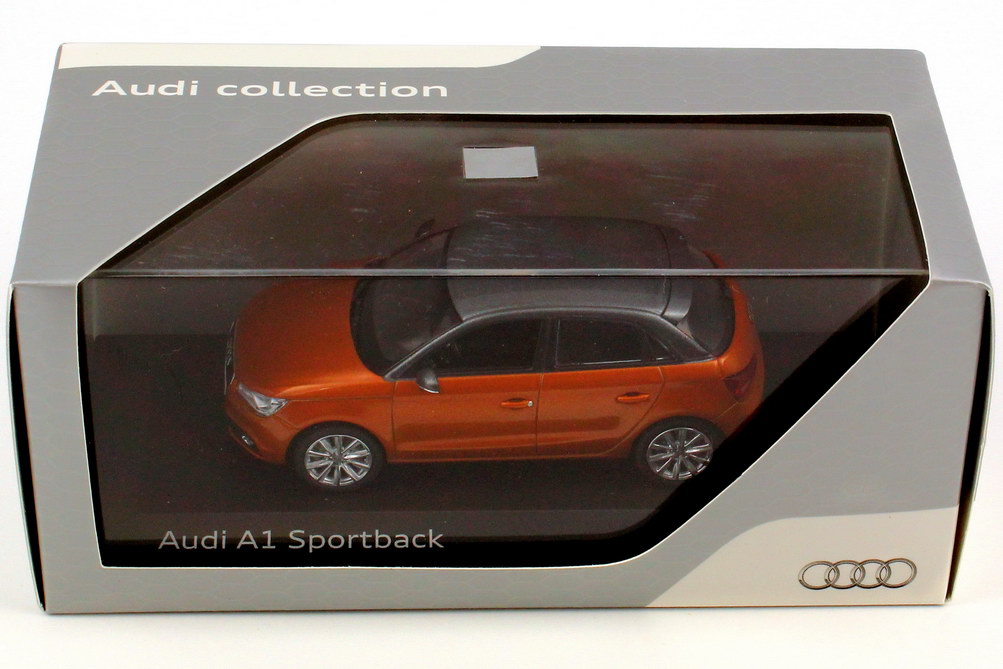 Foto 1:43 Audi A1 Sportback samoa-orange-met. / daytona-grau-met. Werbemodell Kyosho 5011201023